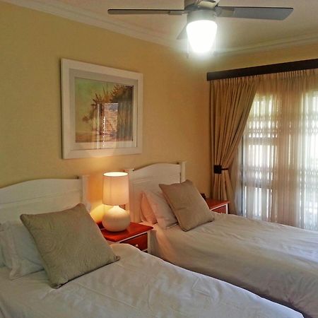 Bed and Breakfast Majestic Кокстад Номер фото